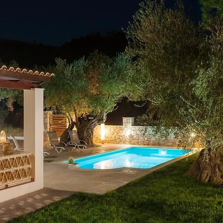 펜션 Evalexia - Luxury With Private Pool Near Laganas Perfect For Groups By Mana Gers Kalamákion