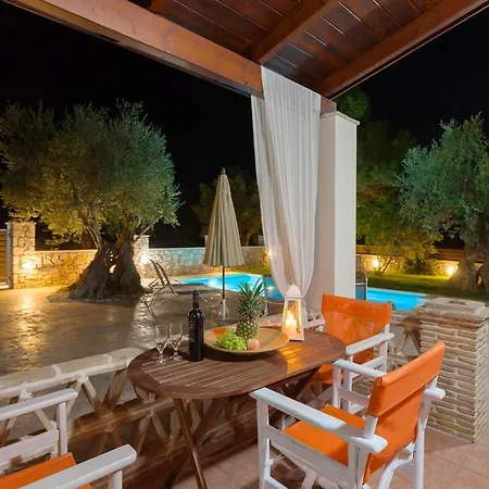 Evalexia - Luxury With Private Pool Near Laganas Perfect For Groups By Mana Gers 別荘
